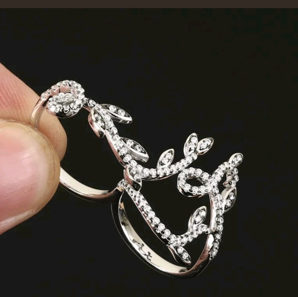 Sterling silver & Topaz dual finger trellis - Picture 3 of 3